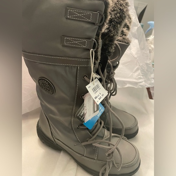 Women's Gray Winter Boots - Picture 4 of 11